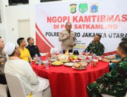 Ngopi Bareng Warga, Kapolres Jakut  Resmikan Kantor RT dan Ngopi Bareng di Pos Kamling