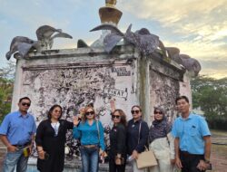 Panitia Berziarah ke Taman Makam Pahlawan Nasional Maria Walanda Maramis