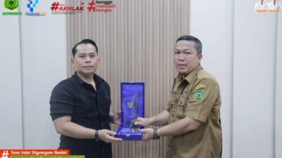 PEMKAB PADANG LAWAS MERAIH PENGHARGAAN KETERBUKAAN INFORMASI PUBLIK (KIP) AWARD TAHUN 2025