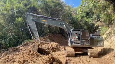 Pemulihan Pascabencana Terus Berjalan, TNI Dikerahkan Buka Akses Jalan di Kabupaten Agam
