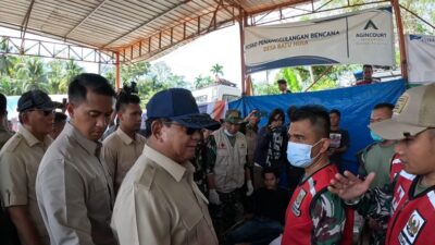 Menjelang Tahun Baru, Prabowo Cek Langsung Posko Kesehatan Warga di Batang Toru, Pastikan Layanan