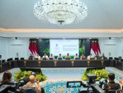 Presiden Prabowo Resmi Cabut Izin 28 Perusahaan Pelanggar Aturan di Provinsi Terdampak Bencana