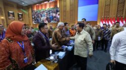 Presiden Prabowo Ungkap Kunci Negara Sukses: Berani Akui Kekurangan, Berfikir Besar, hingga Cari Solusi