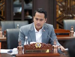 Legislator Gerindra Anggi Arando Siregar Suarakan Keluhan Warga Tanah Merah, Lapangan Bola Berubah Jadi Danau