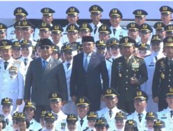 Lulusan Terbaik IPDN dari Keluarga Buruh hingga Petani, Prabowo: Membanggakan Hati Saya