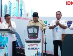 Di Depan Prabowo, Gubernur DKI ‘Kampanyekan’ Angka 8 di Peresmian LRT Kelapa Gading-Manggarai