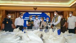 Pemerintah Tindak 30 Kontainer Beras dan Garam Impor Ilegal: Ini Menodai Upaya Swasembada Pangan